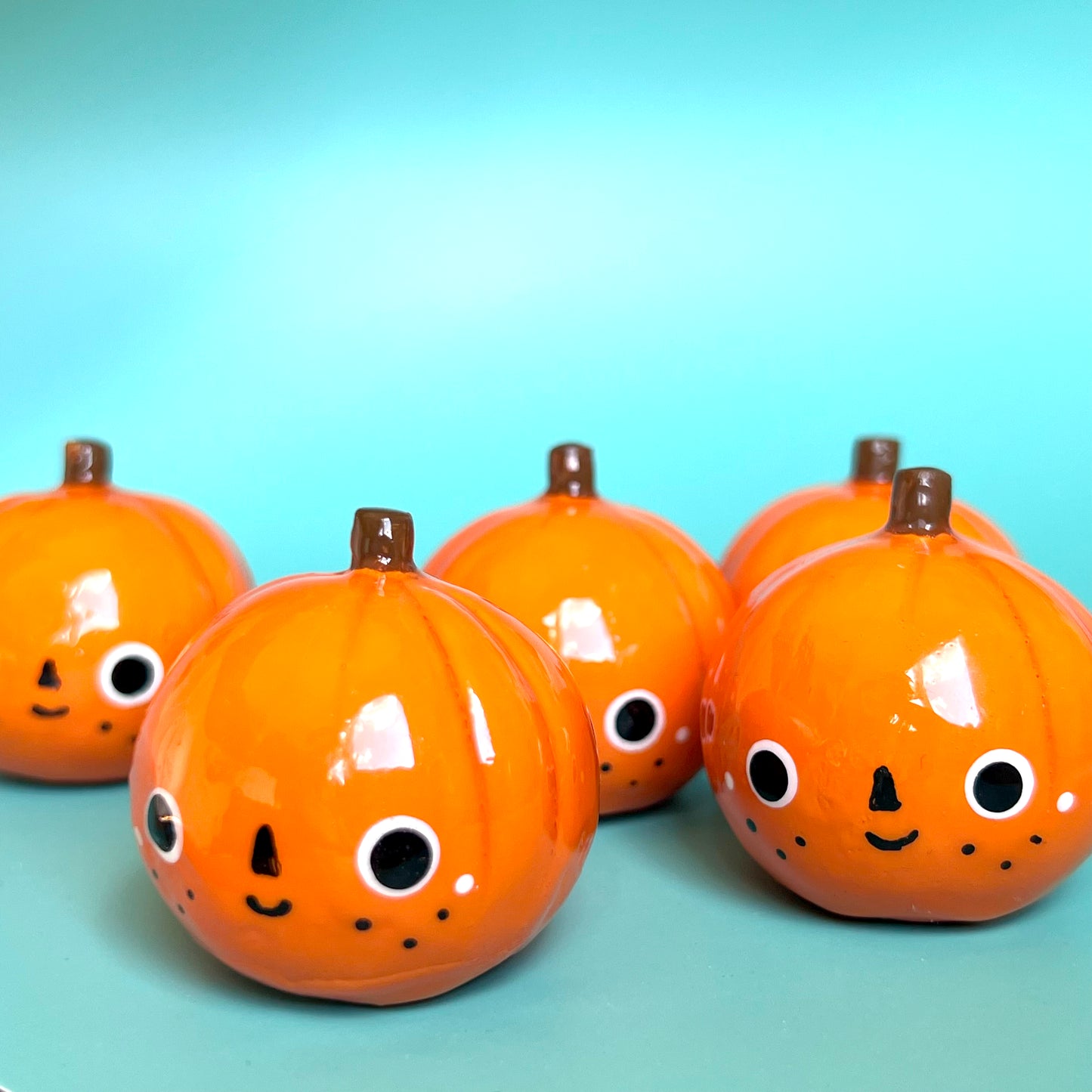Pumpkin Desk Friend 01