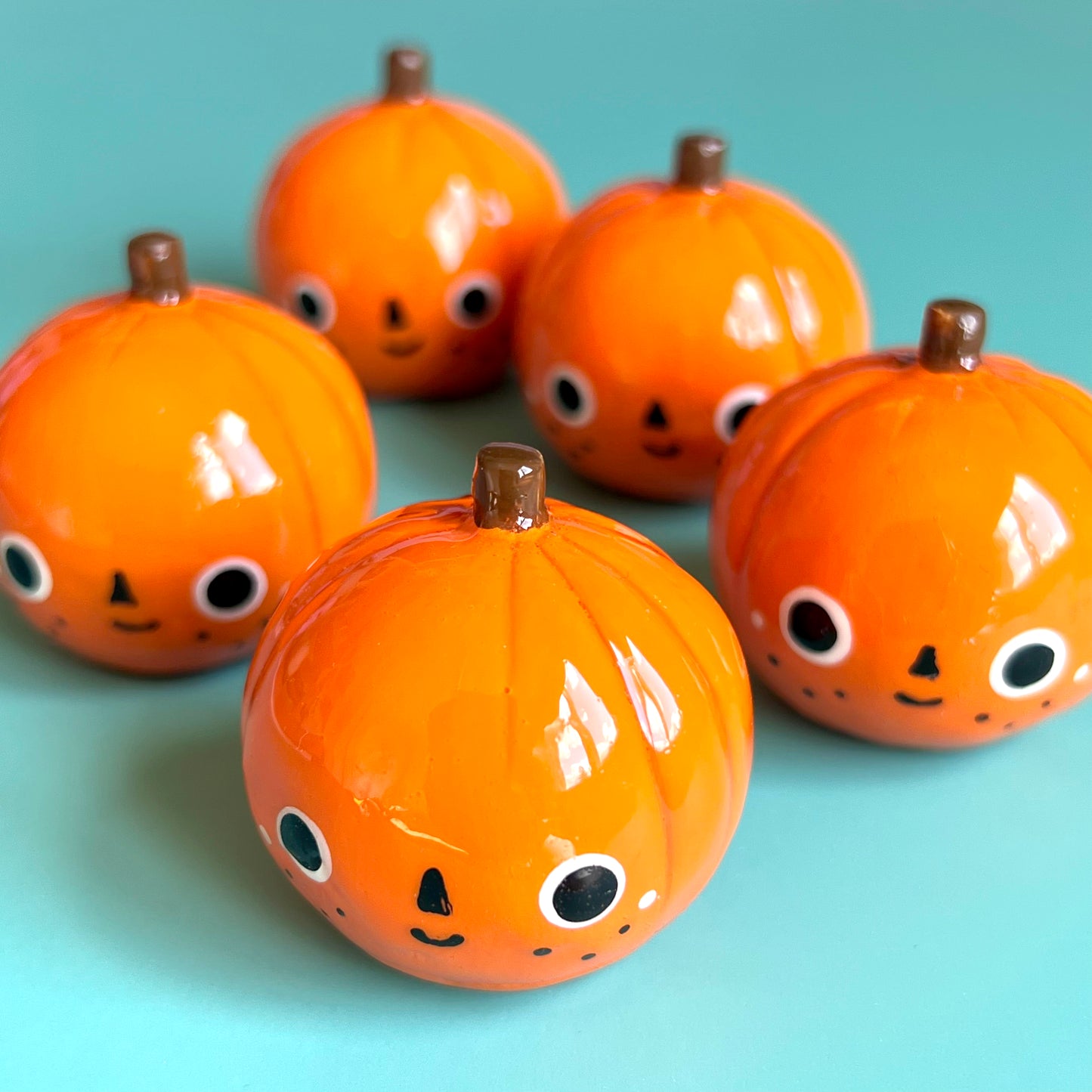 Pumpkin Desk Friend 01